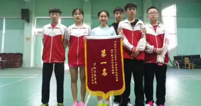 圖1：又捧回個(gè)團(tuán)體第一！.png